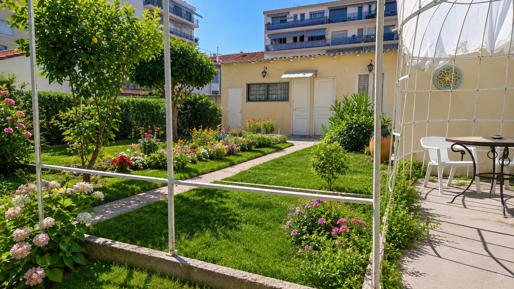CENTRE CANNES 4/5 PIECES